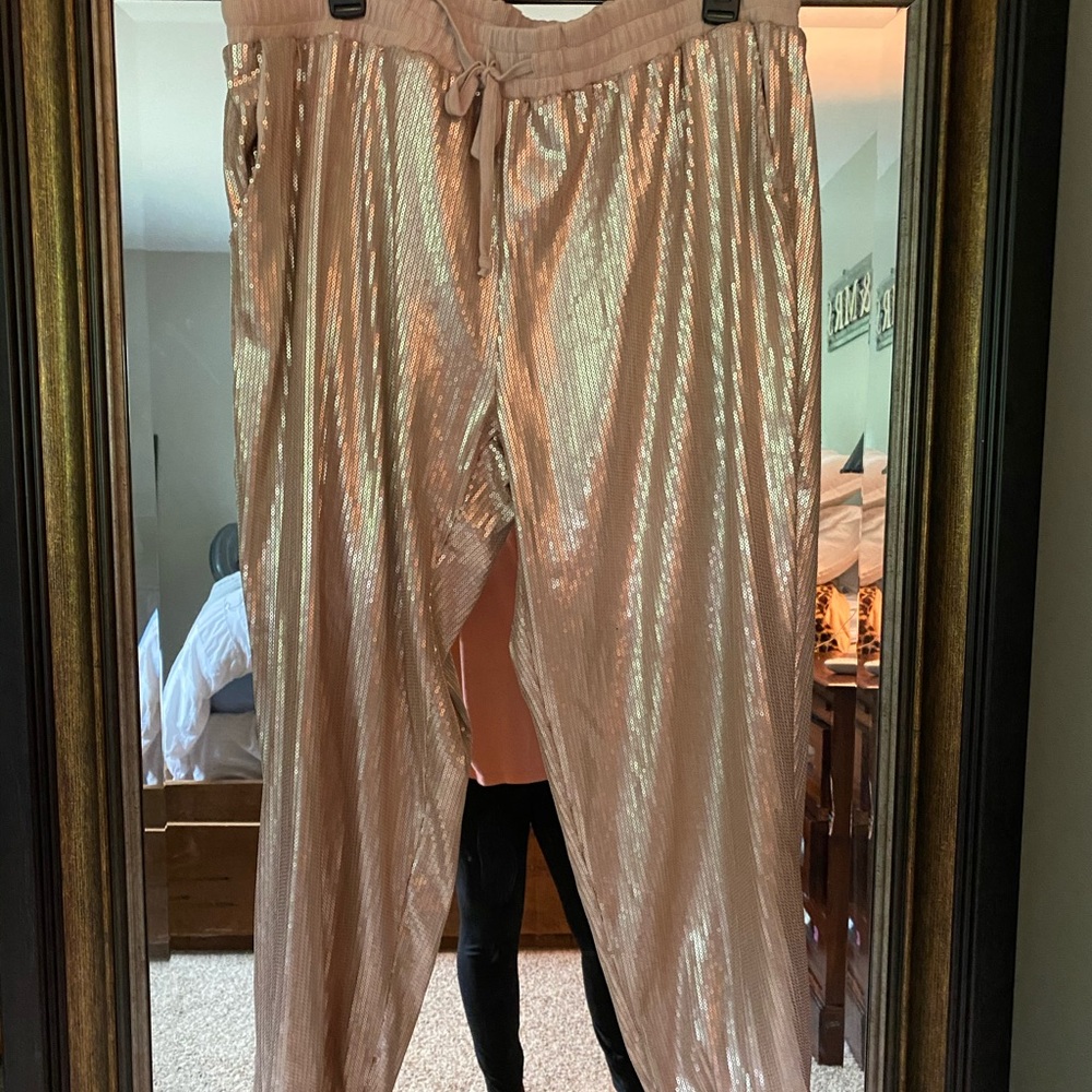Gibson Look Sequin Rose Gold Joggers